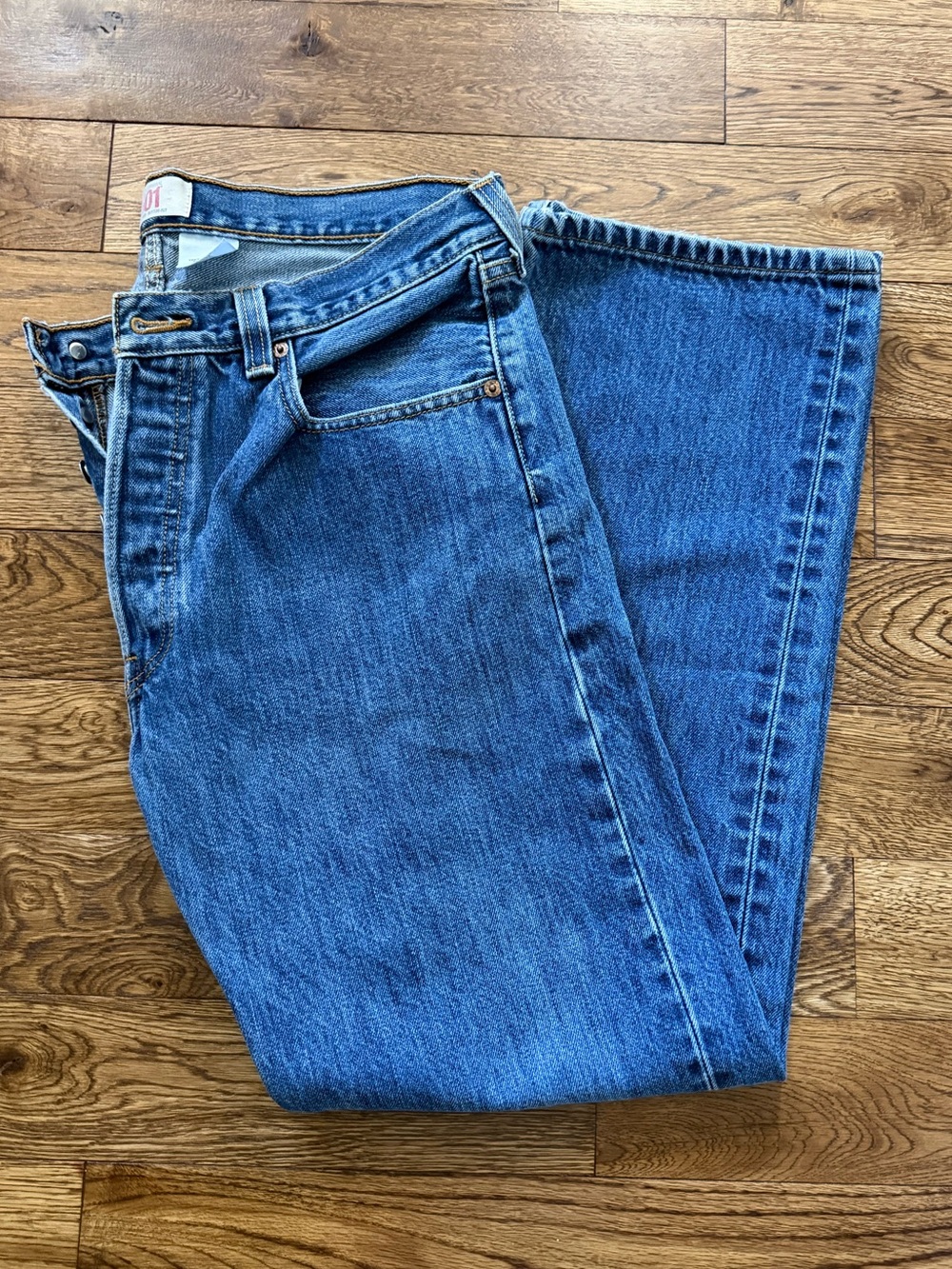 Vintage/Y2K Levi’s 501 Button Fly Straight-Leg Naturally Distressed Jeans - Picture 8 of 16